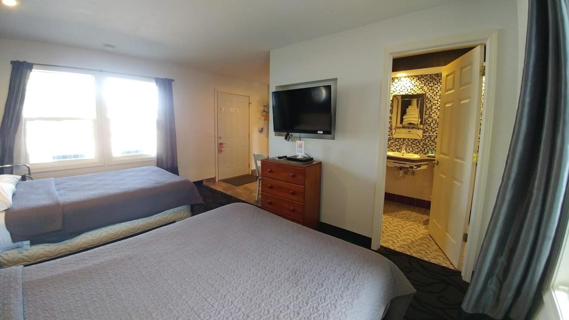 Motel 57 photo 5