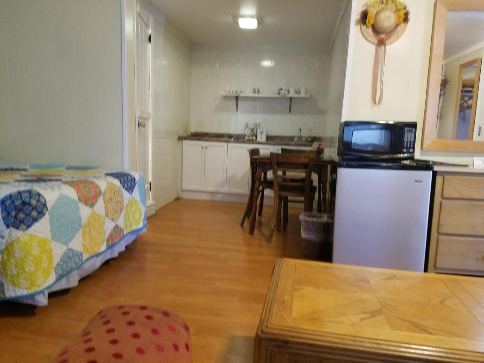 Seven Dwarfs Motel & Cabins photo 32