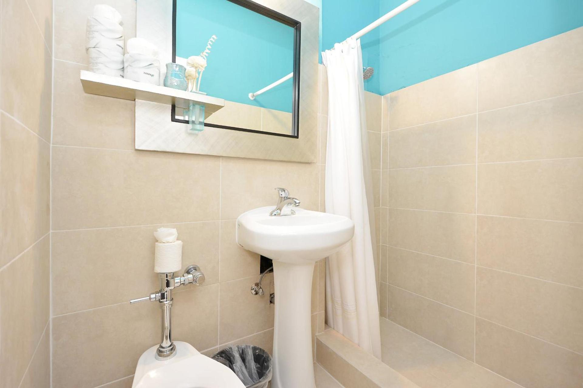 South Beach Rooms and Hostel photo 42