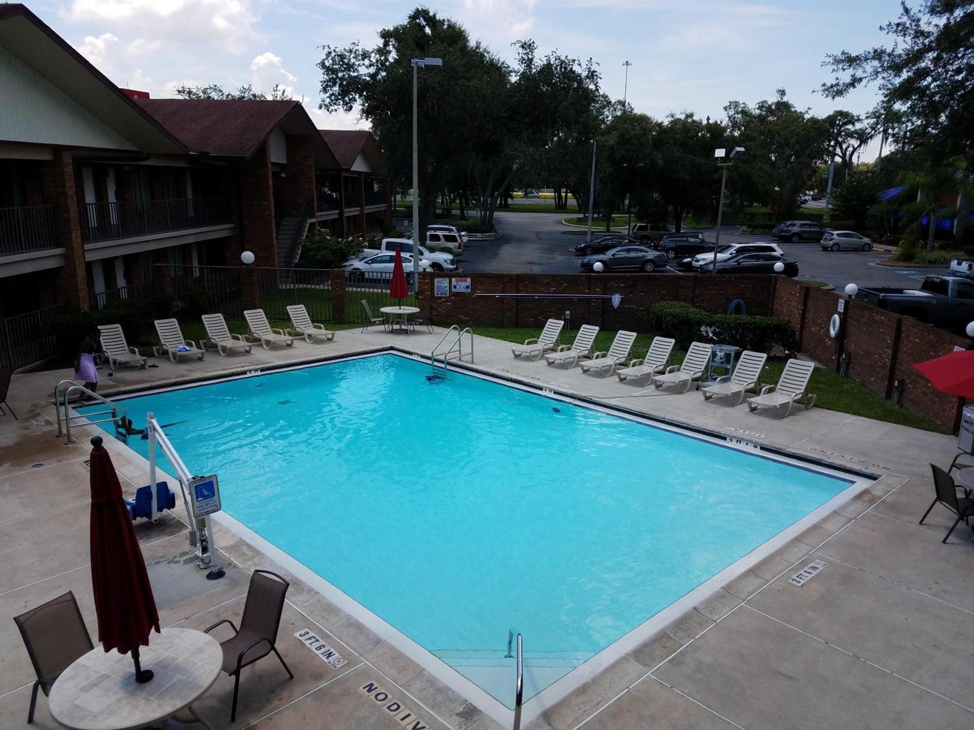 Ramada by Wyndham Temple Terrace/Tampa North photo 34