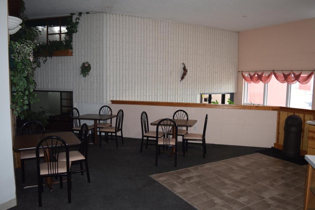 Osseo Inn photo 17