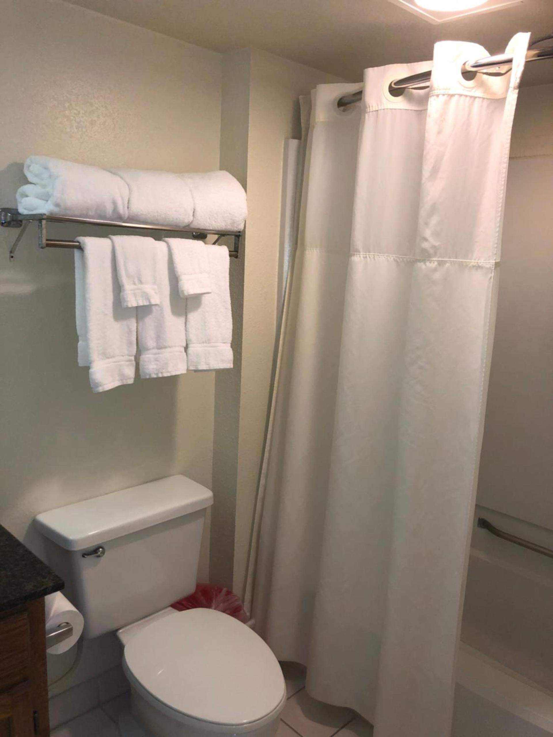 Chase Suite Hotel Rocky Point Tampa photo 6