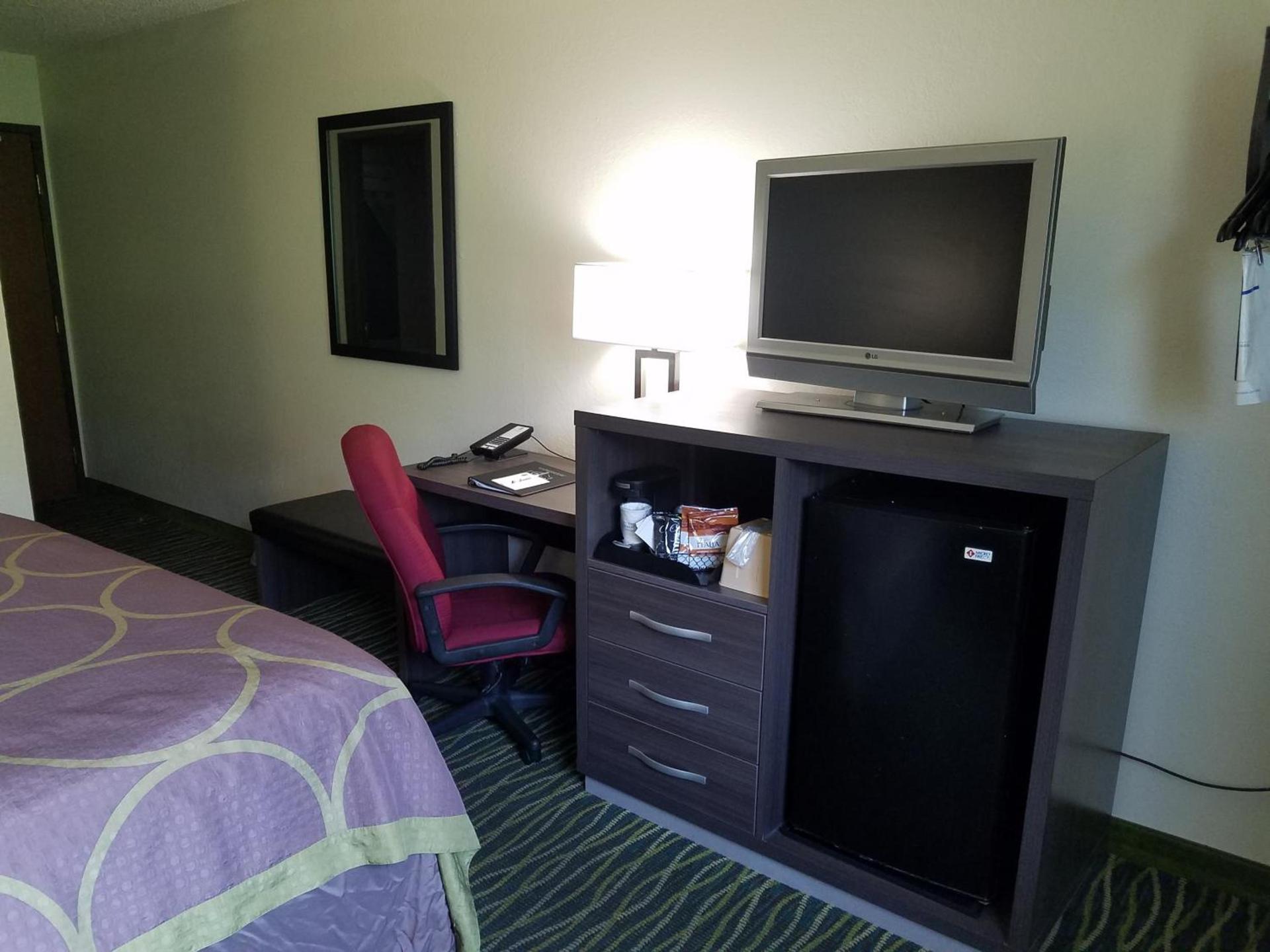 Super 8 by Wyndham Independence Kansas City photo 19