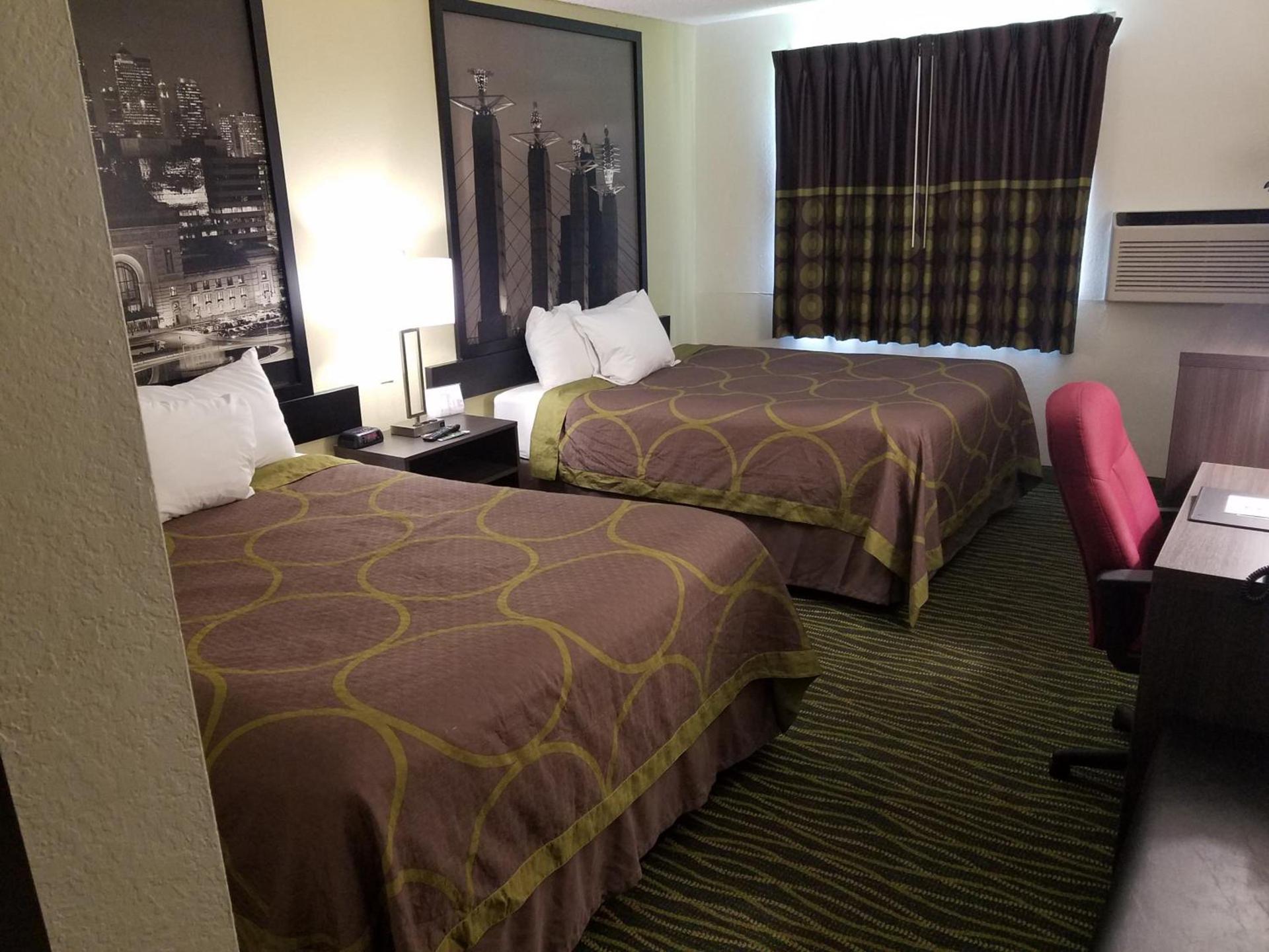 Super 8 by Wyndham Independence Kansas City photo 5