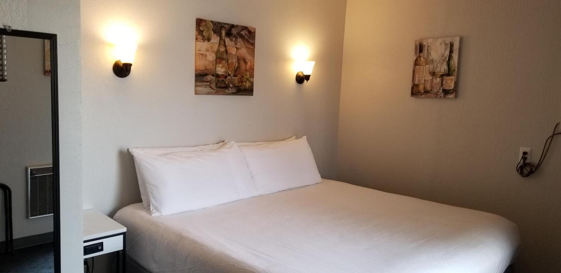 Deep Water Inn photo 19