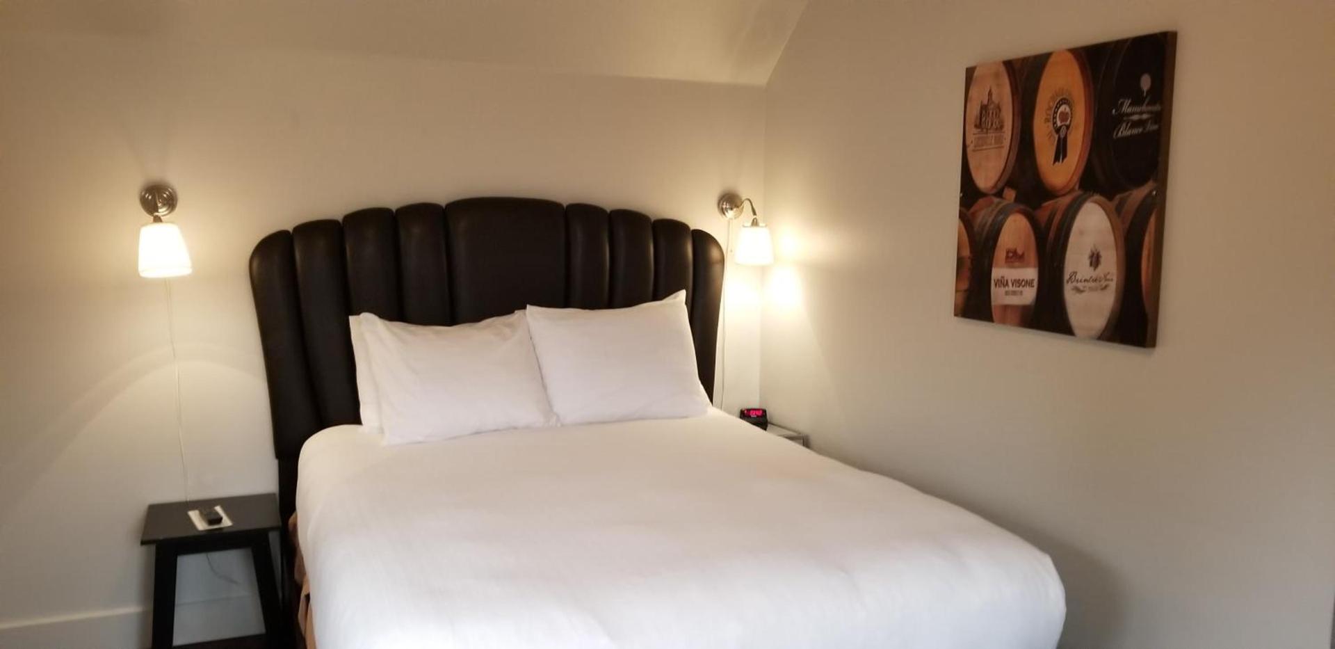 Deep Water Inn photo 15