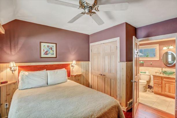 Spruce & Shore Motel photo 14