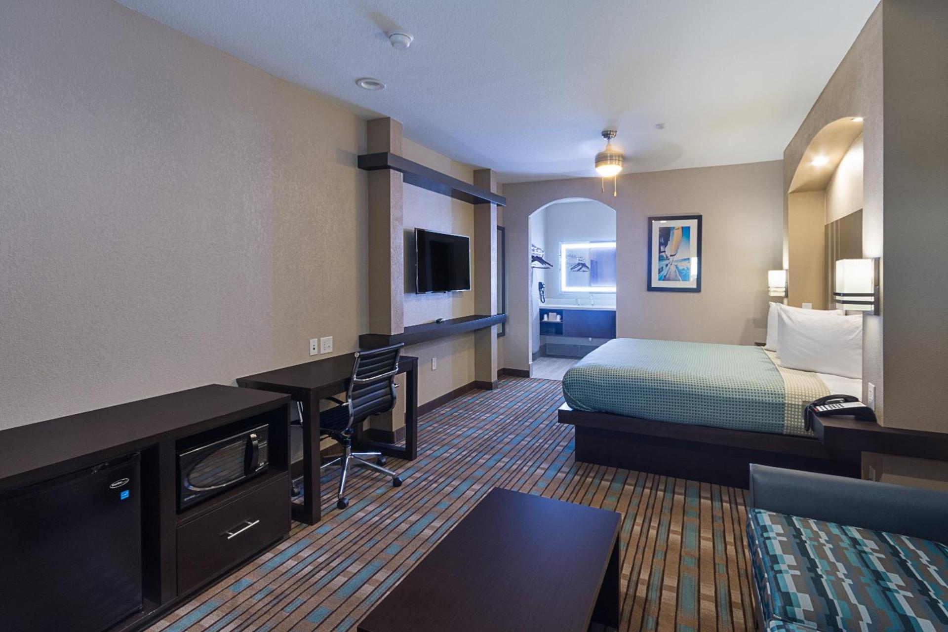 Econo Lodge Inn & Suites Houston NW-Cy-Fair photo 14