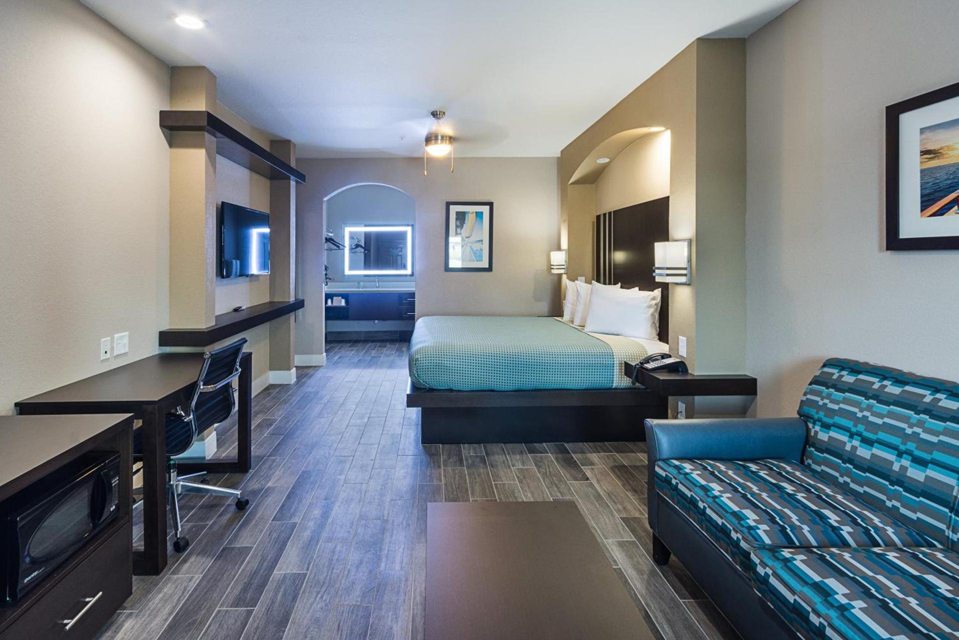 Econo Lodge Inn & Suites Houston NW-Cy-Fair photo 15
