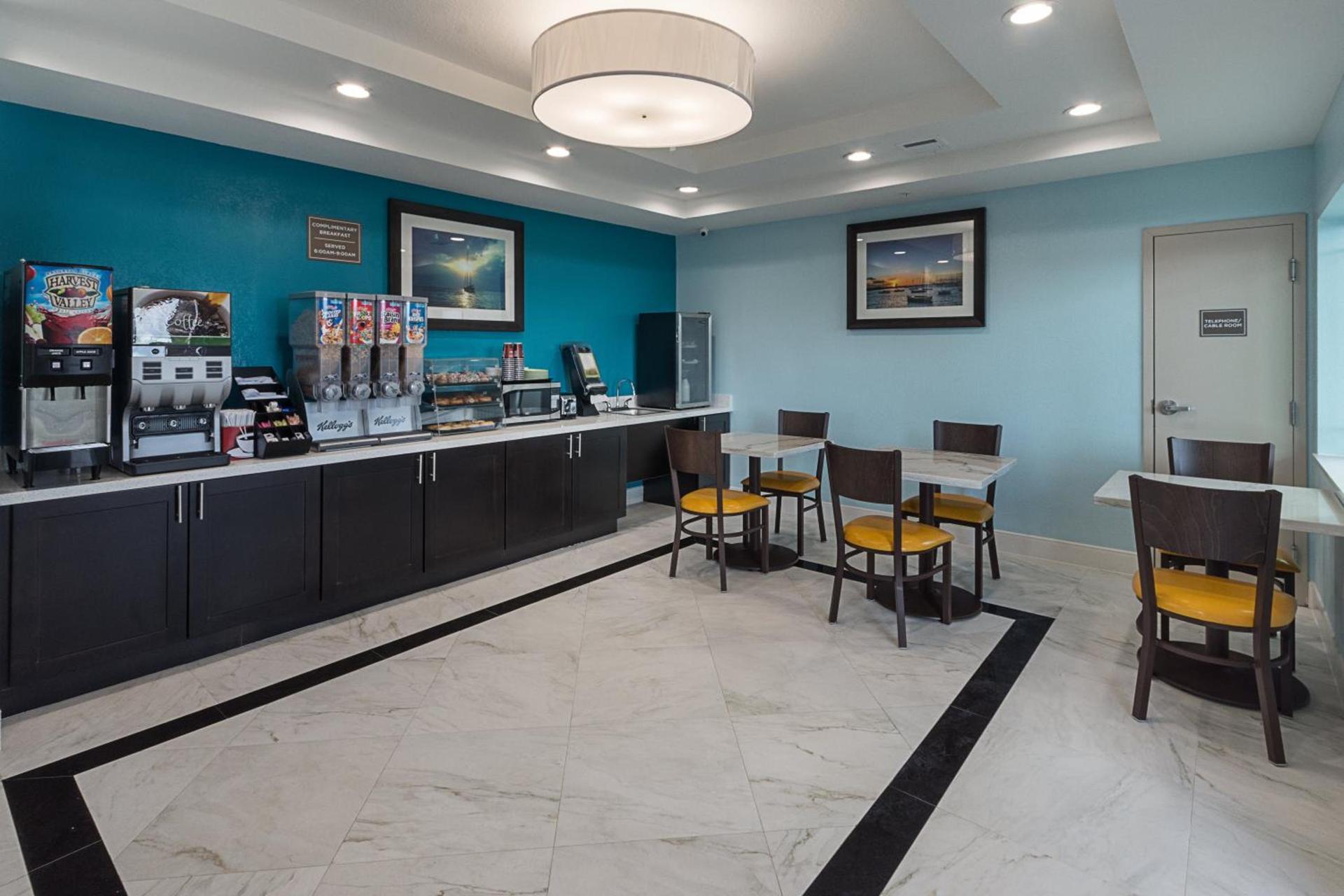 Econo Lodge Inn & Suites Houston NW-Cy-Fair photo 11