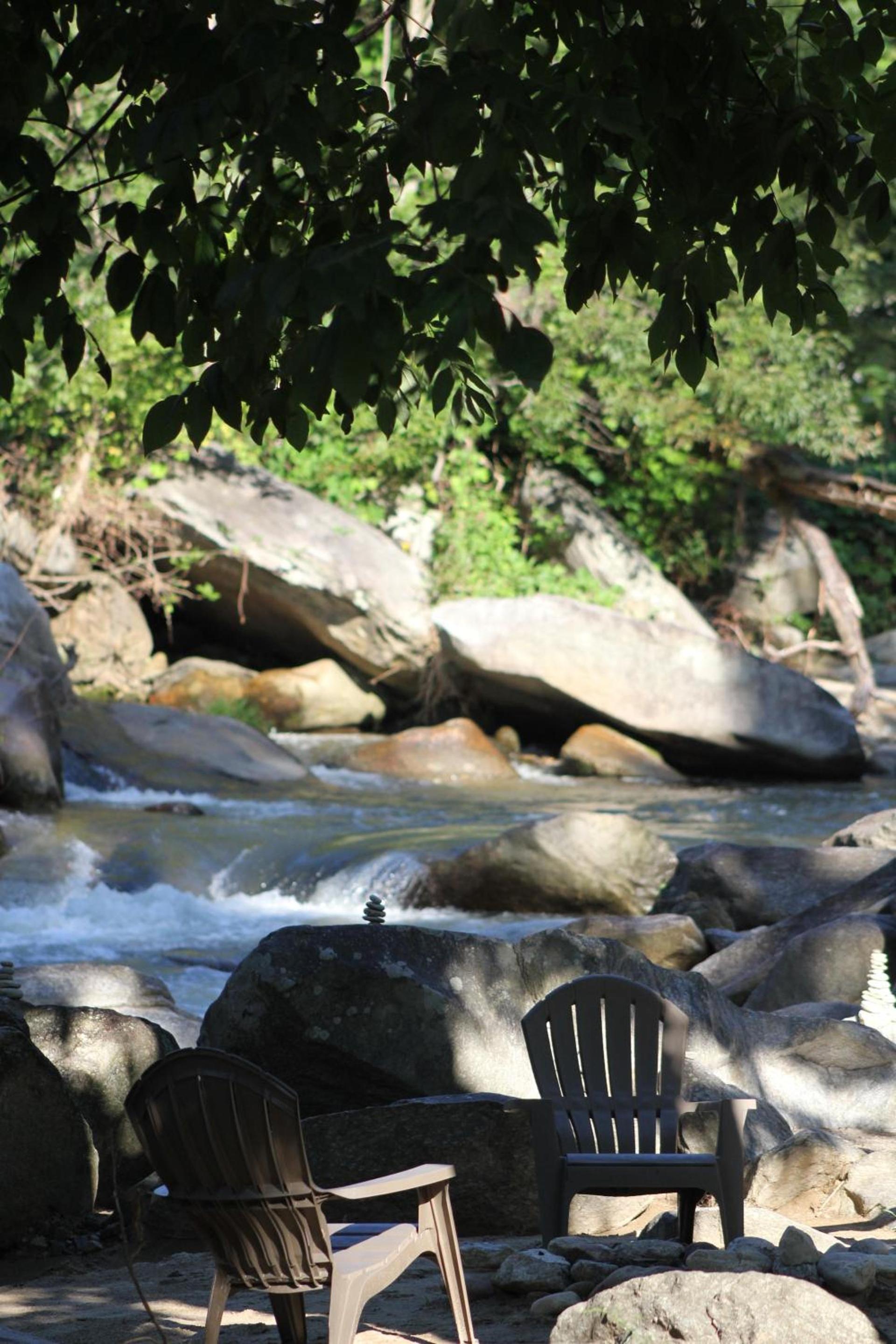 The Evening Shade River Lodge and Cabins photo 49