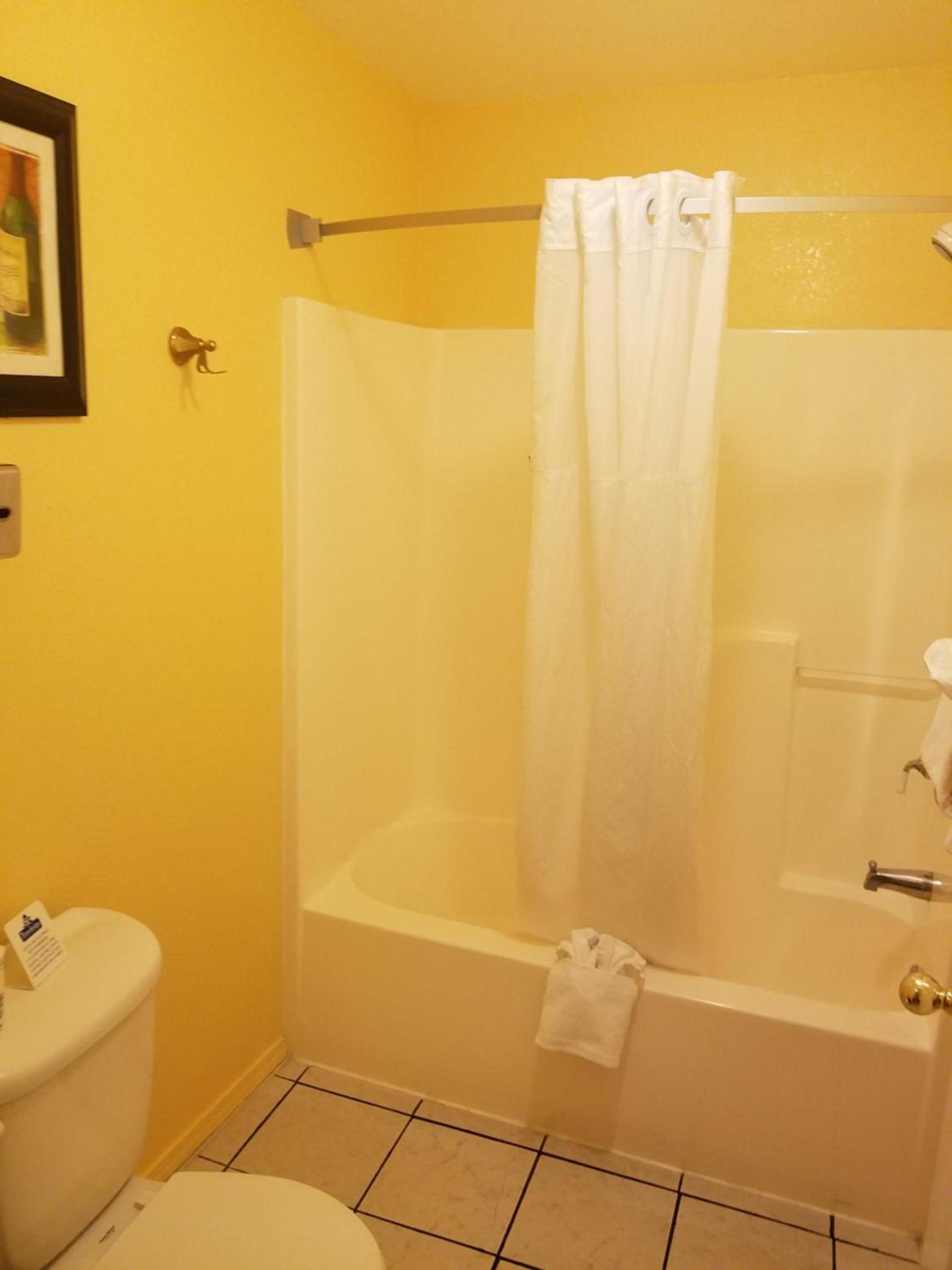 Travelodge by Wyndham Wenatchee photo 14