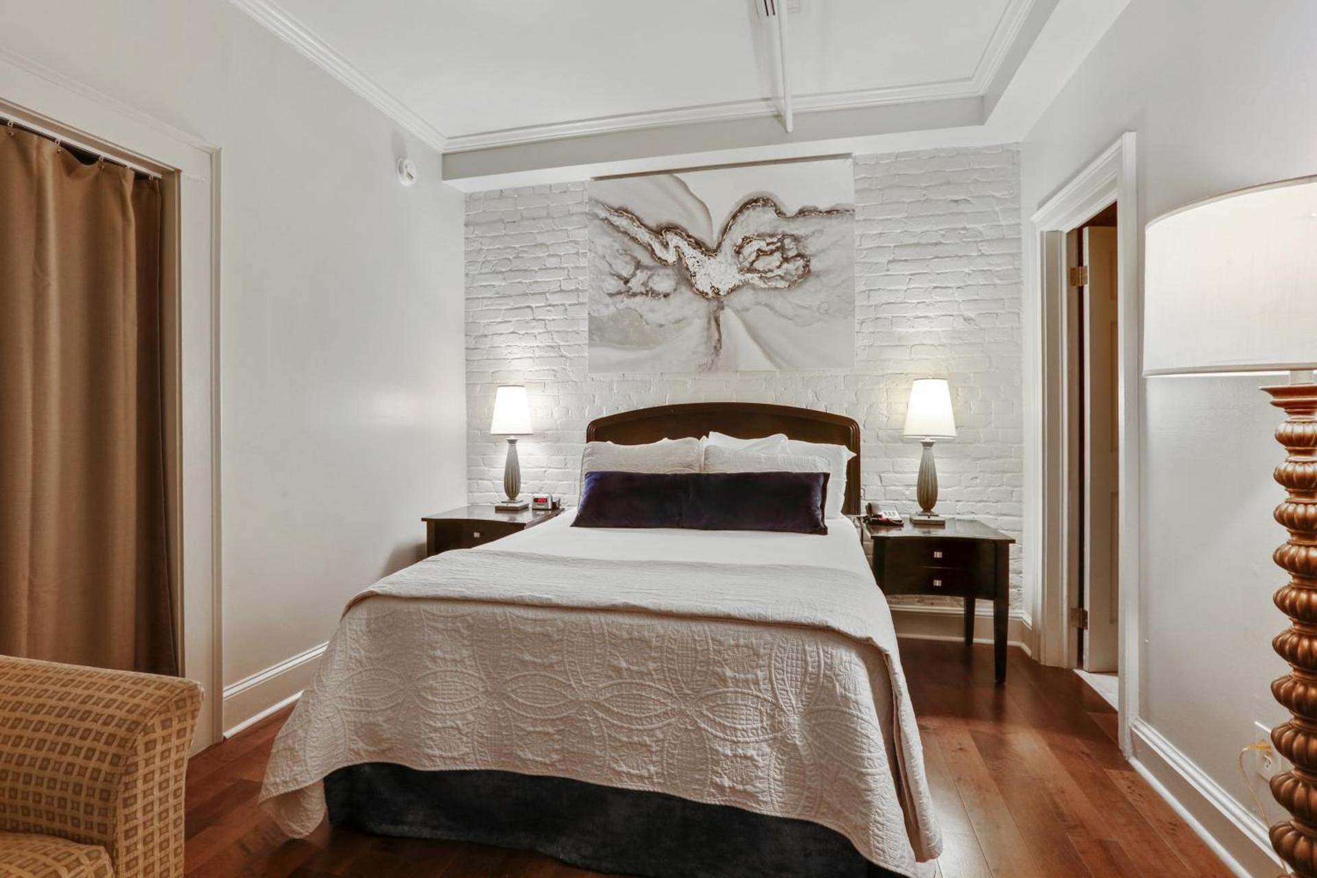 La Galerie French Quarter Hotel photo 21