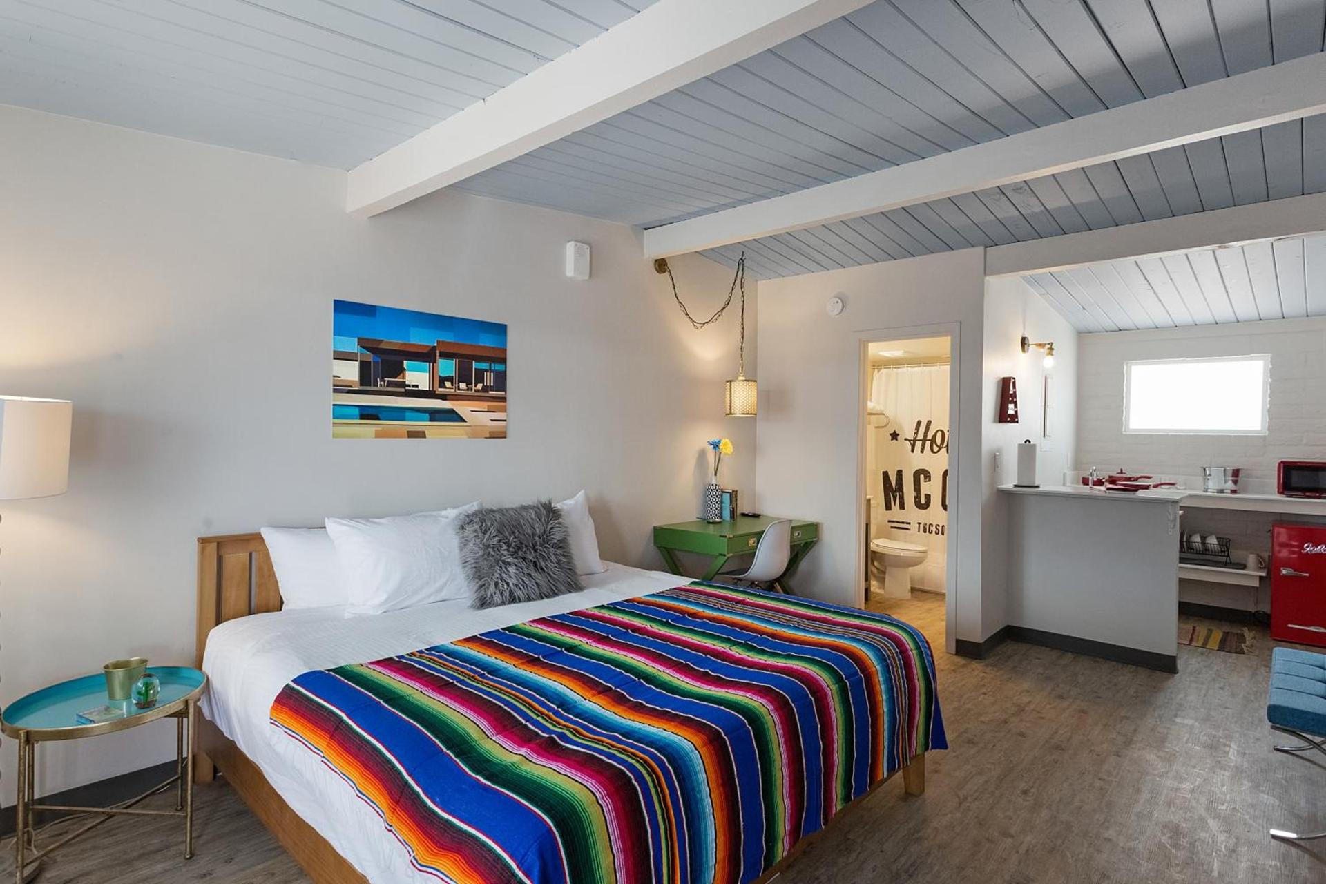 Hotel McCoy Tucson - Art, Coffee, Beer, Wine, Pool photo 46