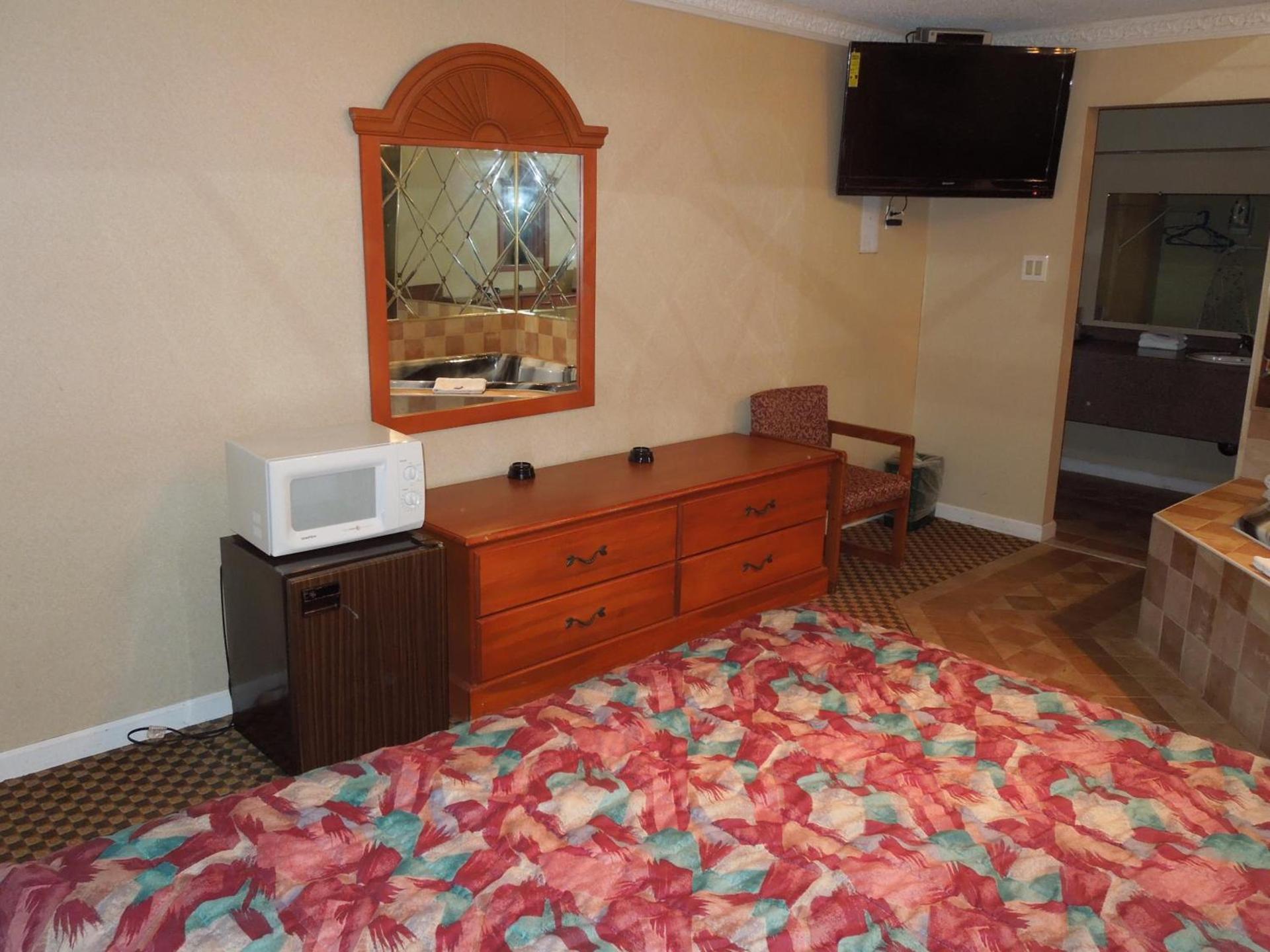 Red Carpet Inn Absecon photo 9