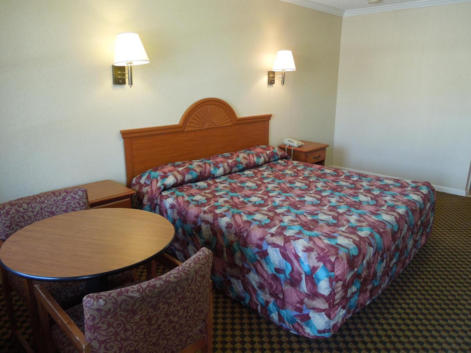 Red Carpet Inn Absecon photo 12