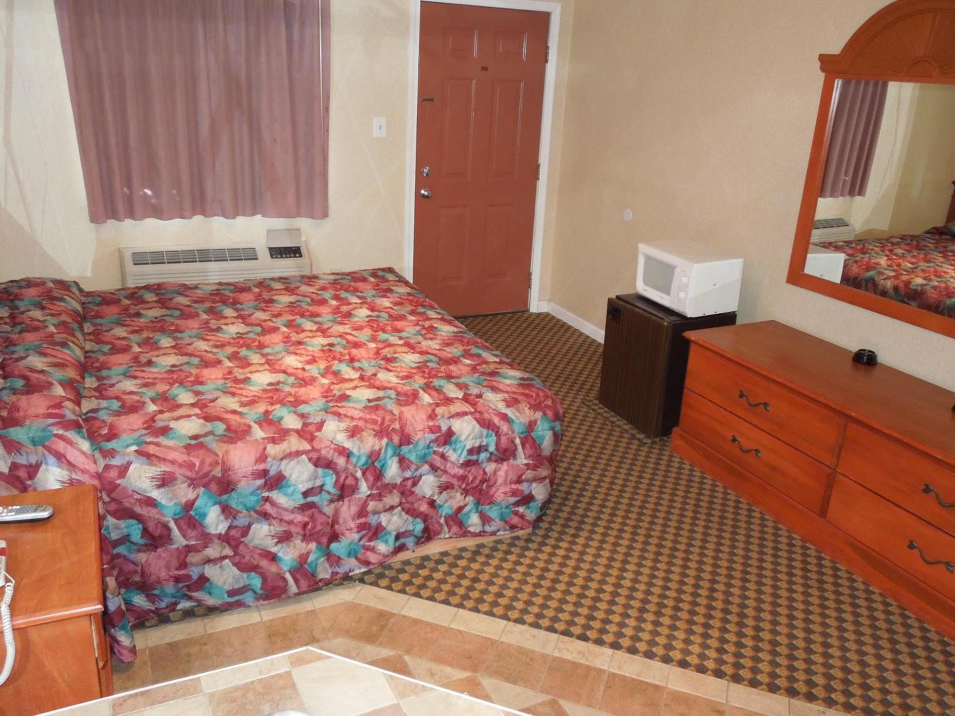 Red Carpet Inn Absecon photo 13