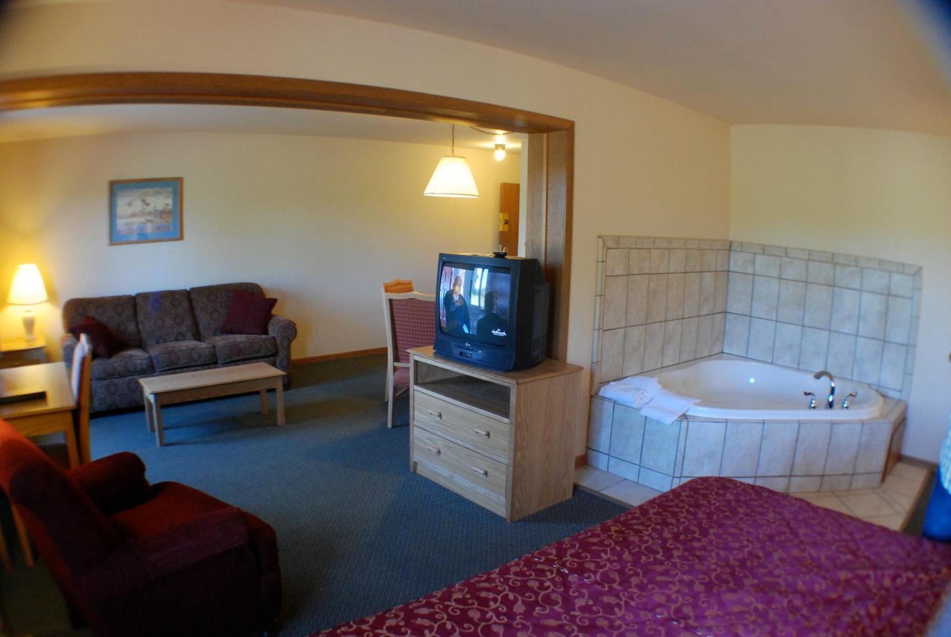 Luck Country Inn photo 19