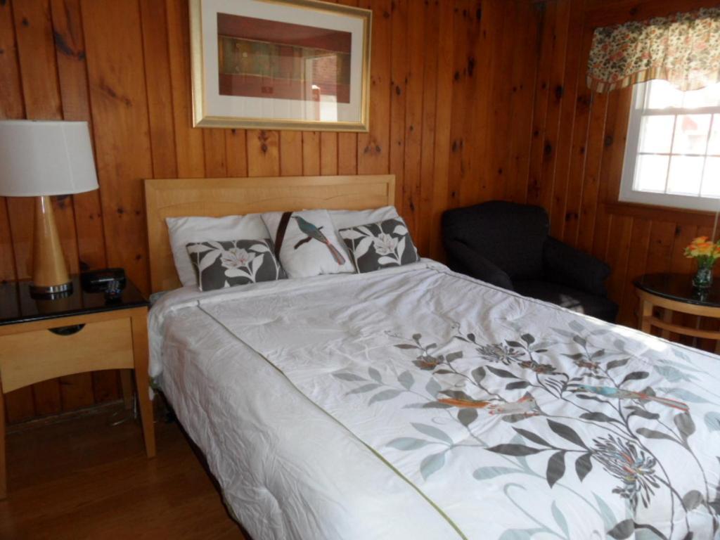 Seven Dwarfs Motel & Cabins photo 61