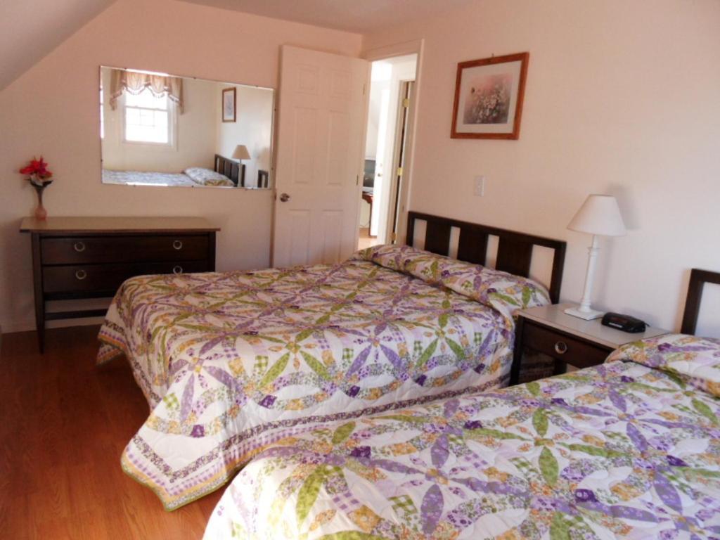 Seven Dwarfs Motel & Cabins photo 43