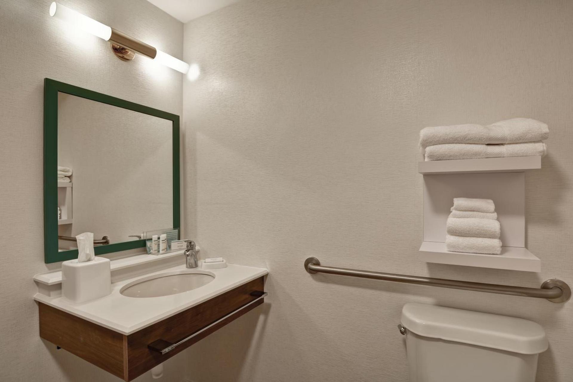 Hampton Inn Columbia-I-26 Airport photo 52