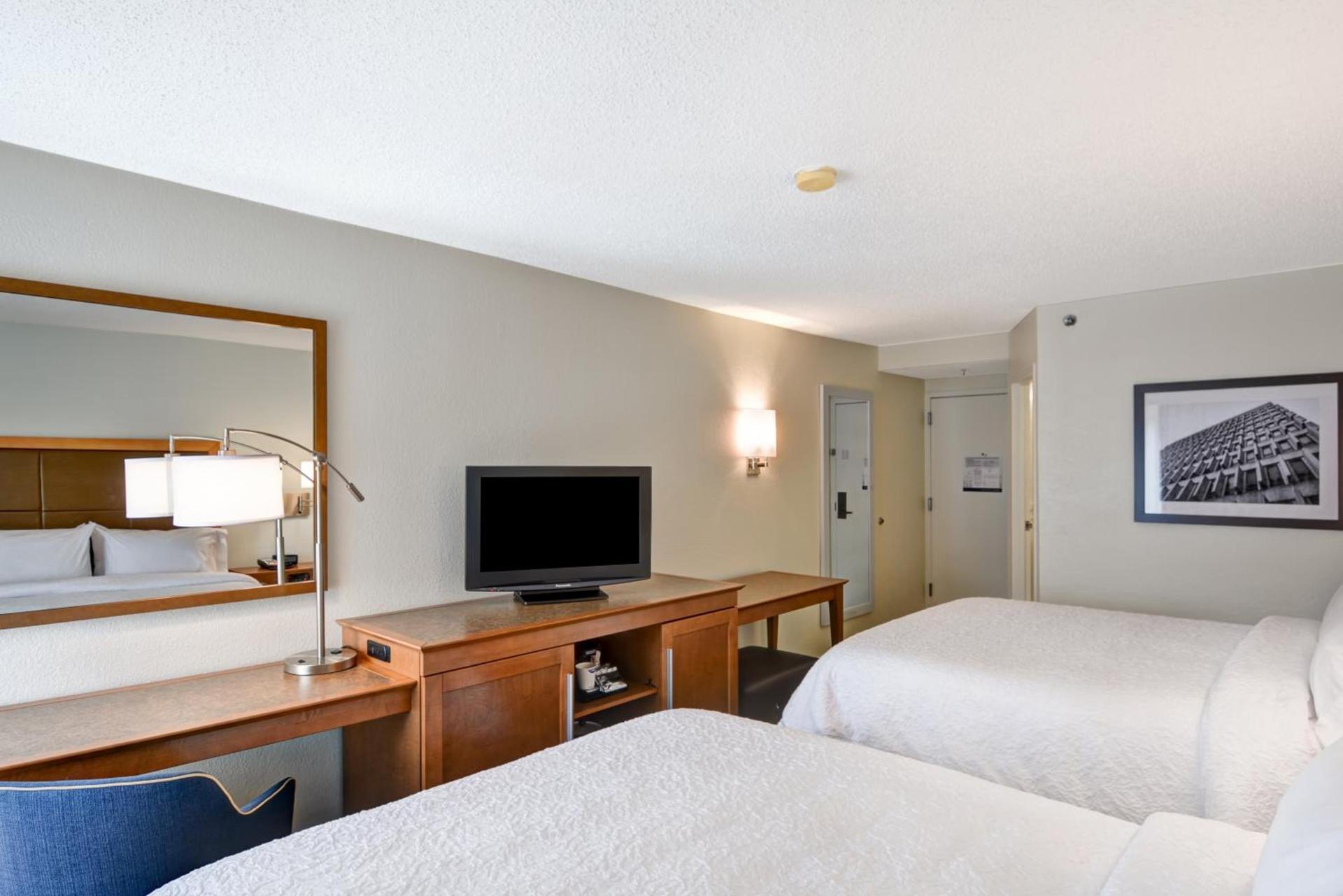 Hampton Inn Columbia-I-26 Airport photo 44