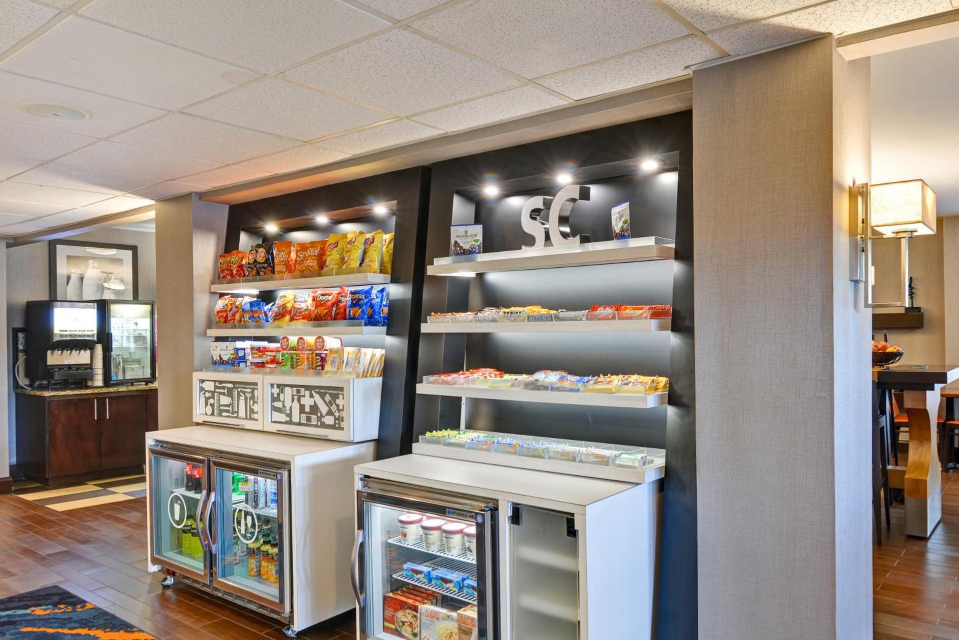 Hampton Inn Columbia-I-26 Airport photo 47
