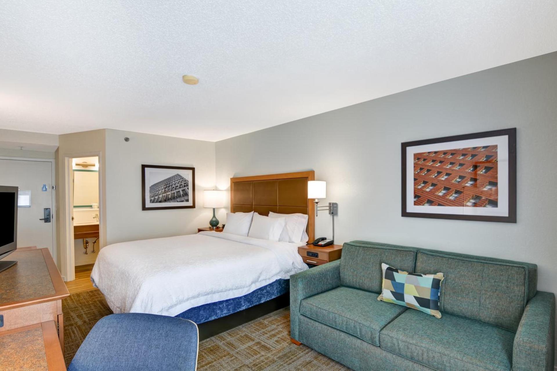 Hampton Inn Columbia-I-26 Airport photo 35