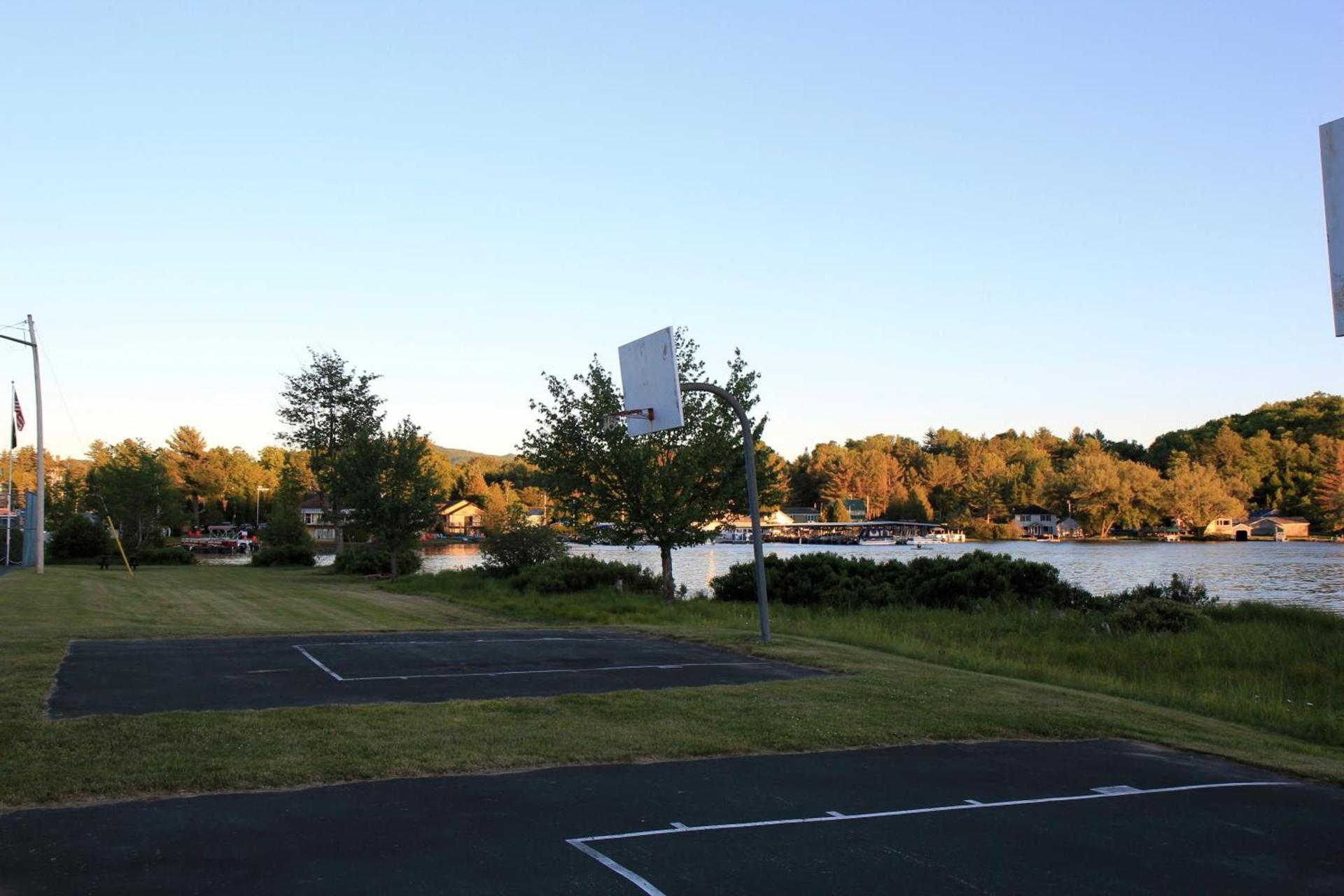 Sara Placid Inn & Suites photo 60