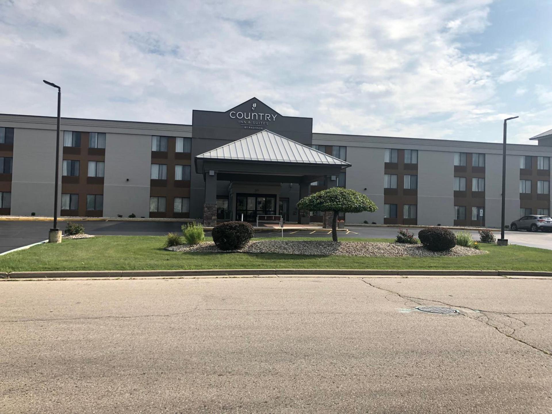 Country Inn & Suites by Radisson, Mt Pleasant-Racine West, WI photo 40