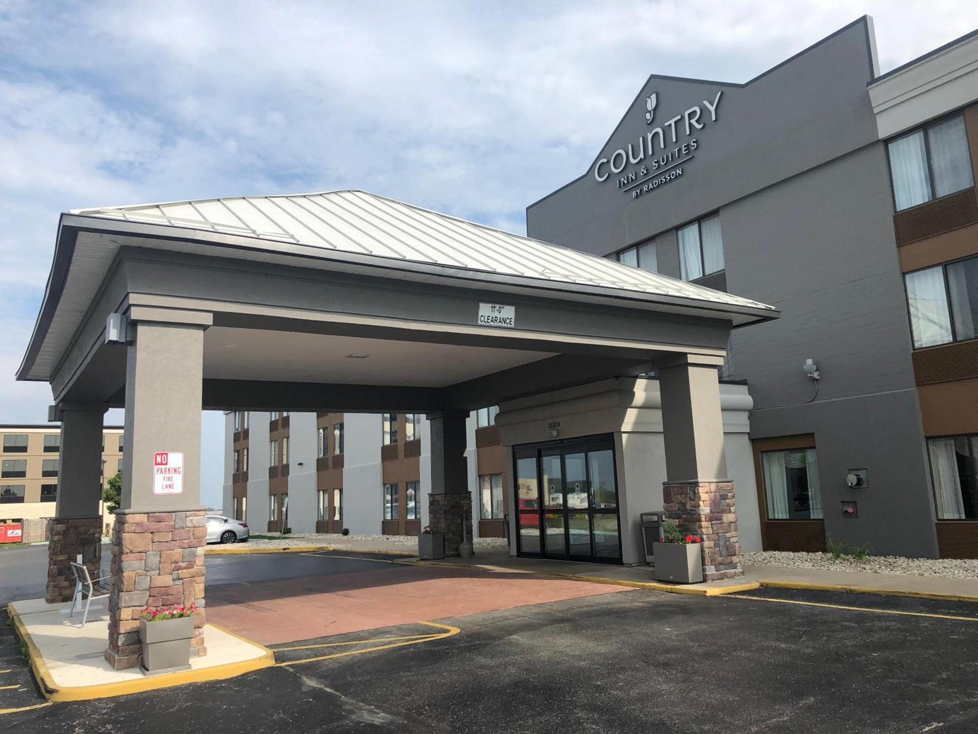 Country Inn & Suites by Radisson, Mt Pleasant-Racine West, WI photo 38