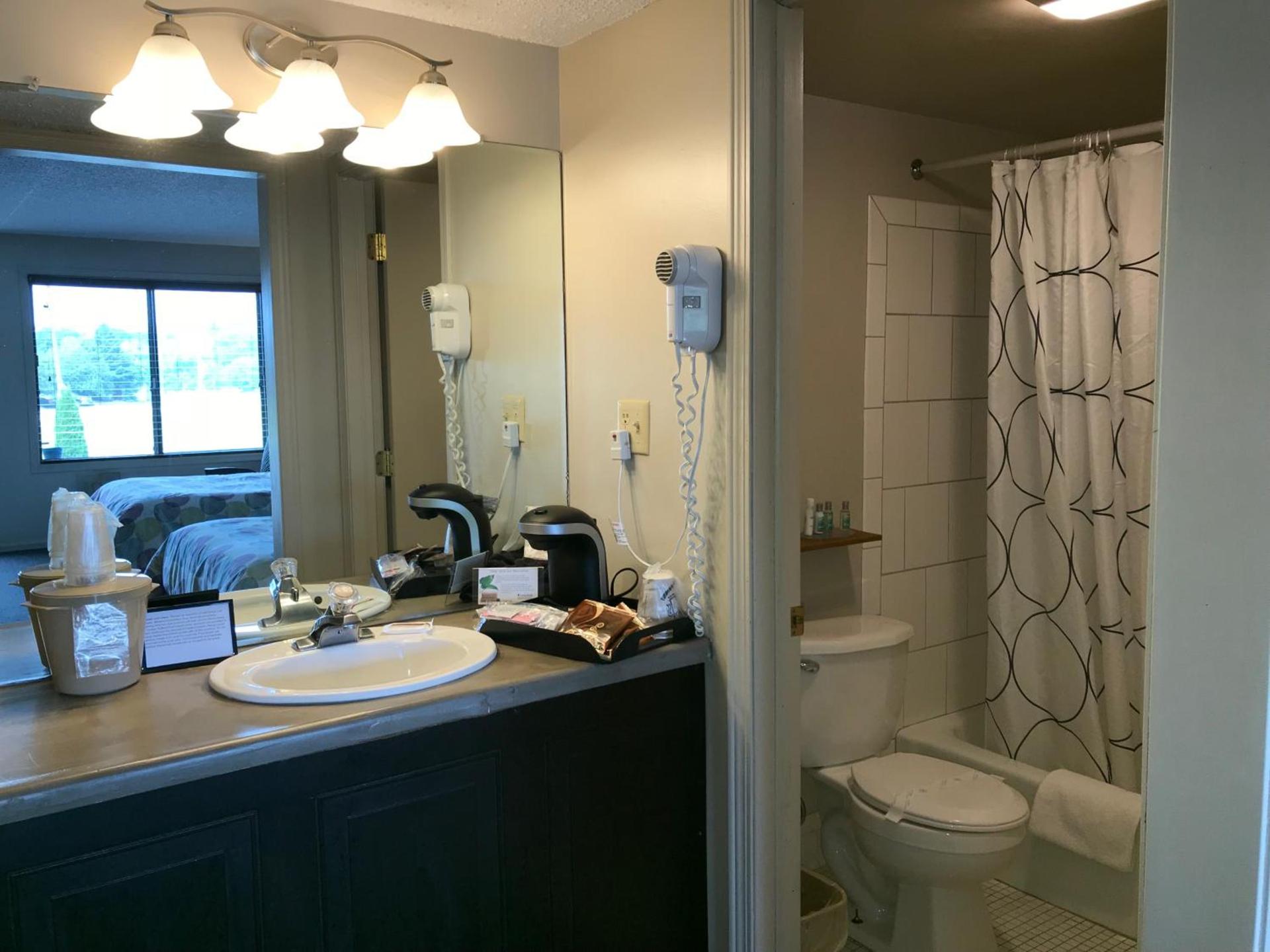 Geneva Wells Inn photo 21
