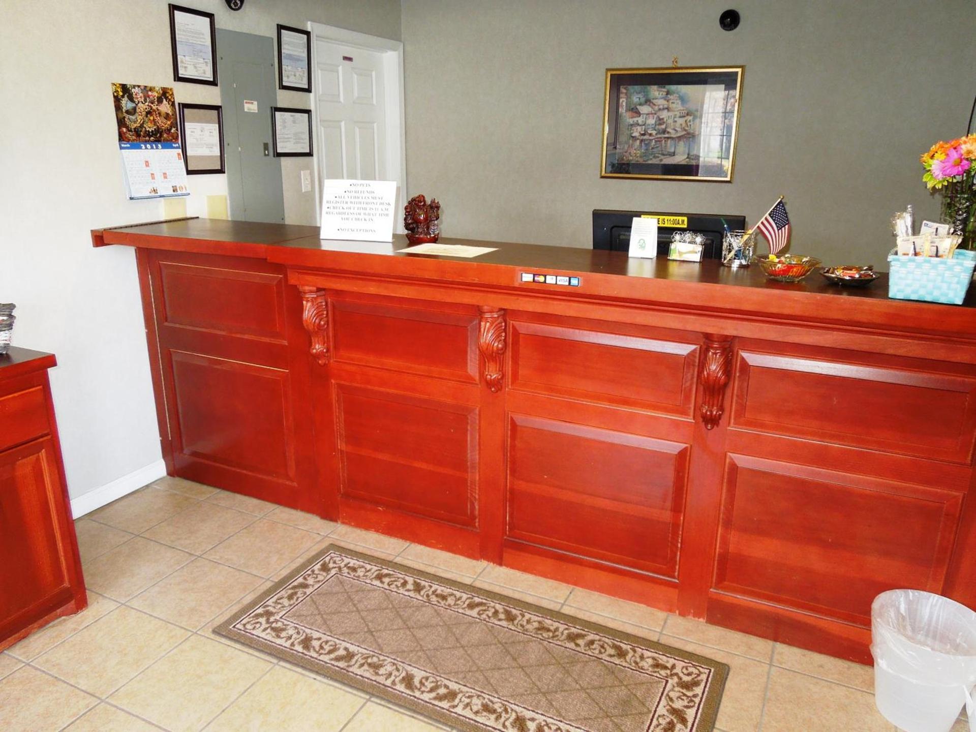 Atrium Inn & Suites photo 18