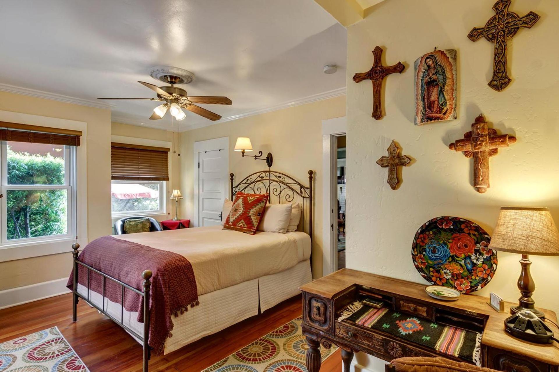 Hillcrest House Bed & Breakfast photo 18