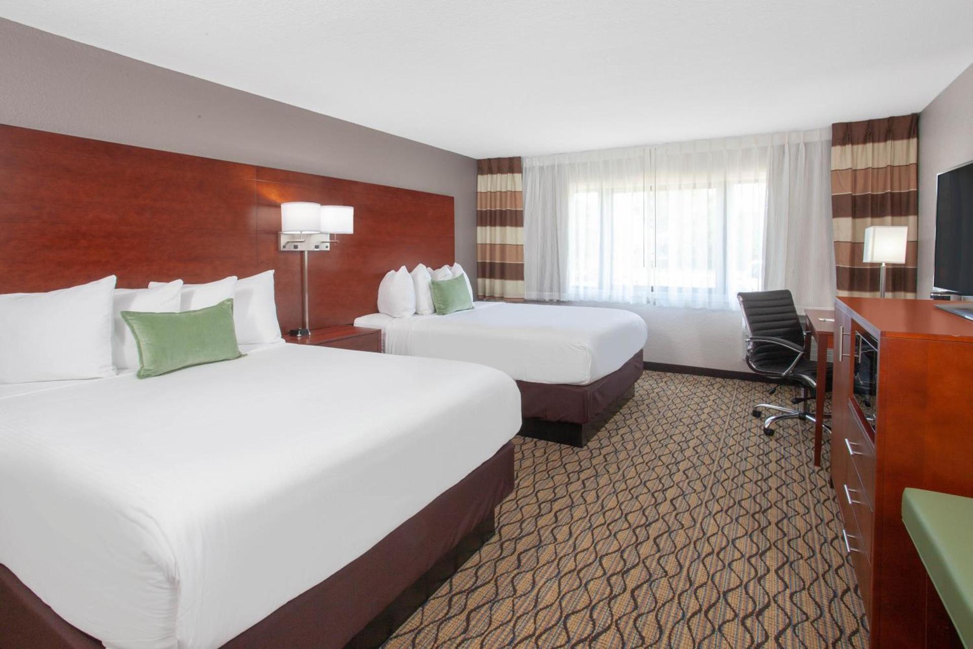 Wyndham Garden Fort Wayne photo 27