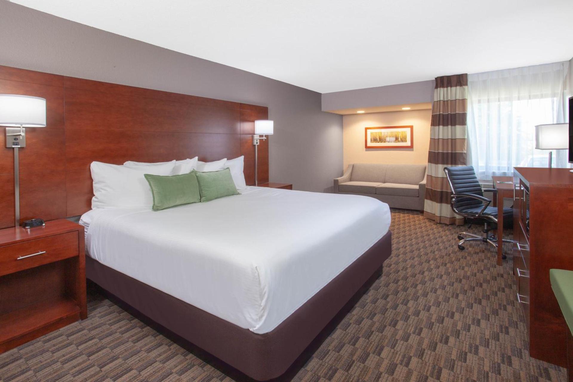 Wyndham Garden Fort Wayne photo 28