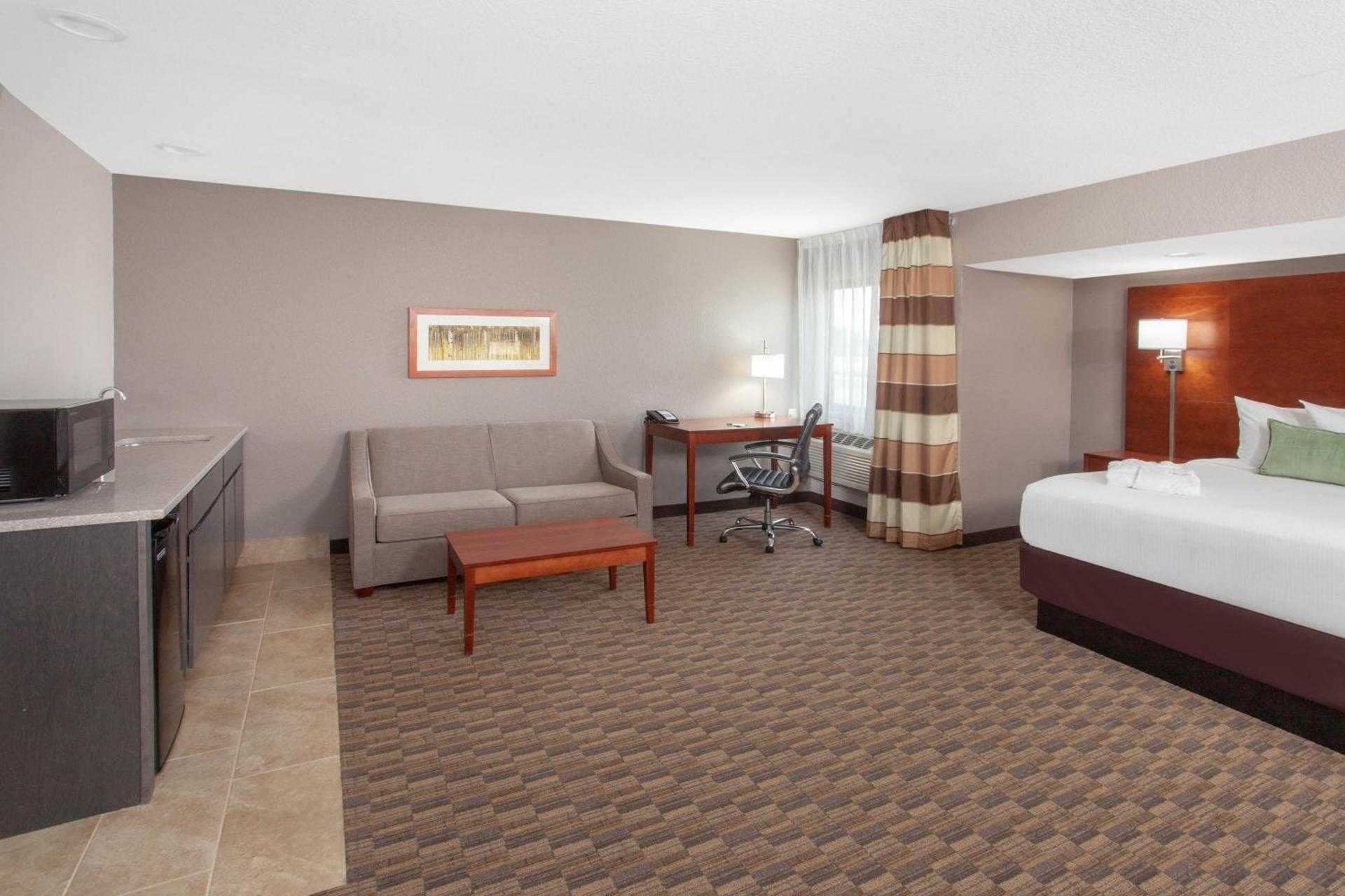 Wyndham Garden Fort Wayne photo 47