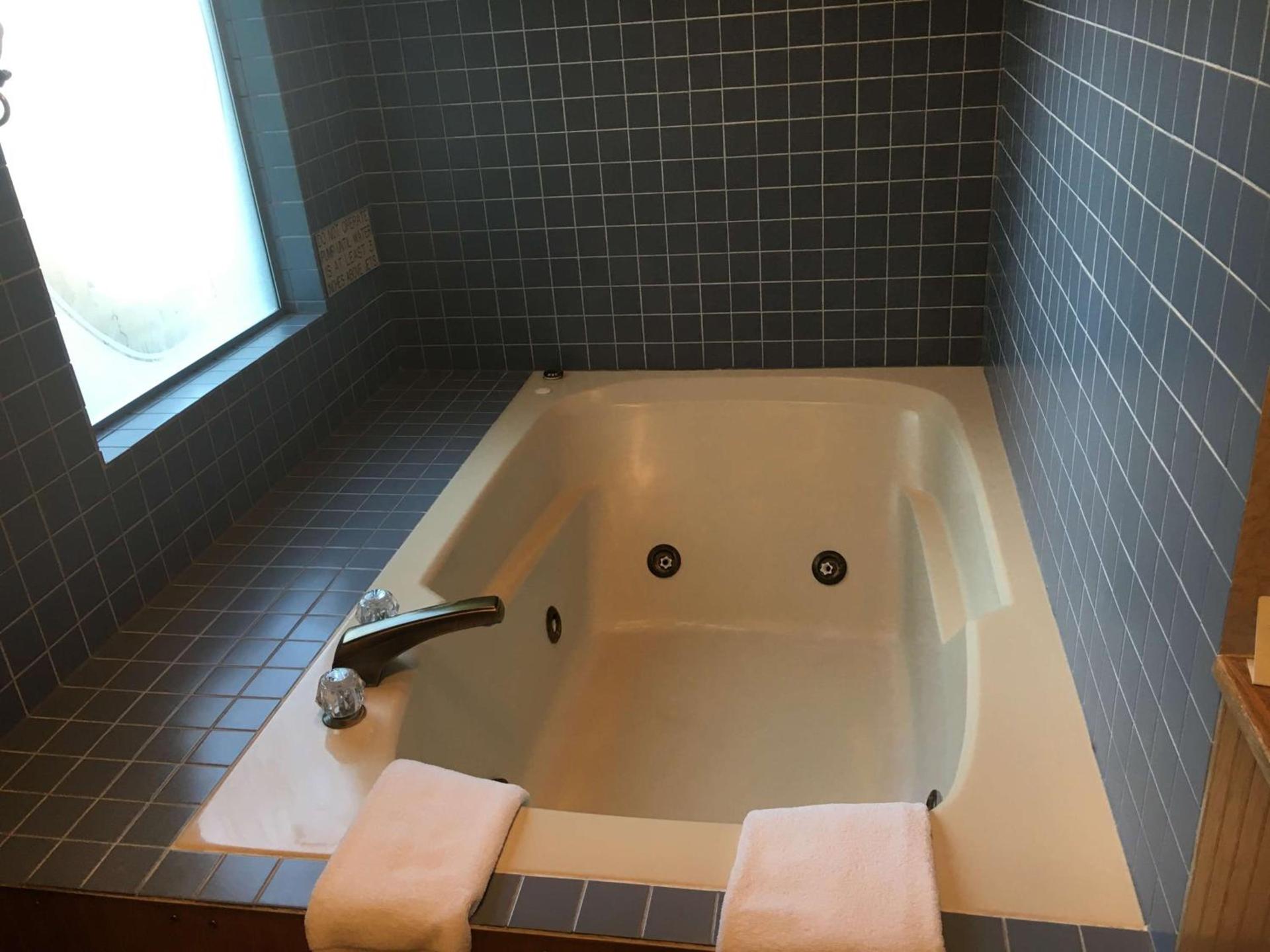 RiverTree Inn & Suites photo 5