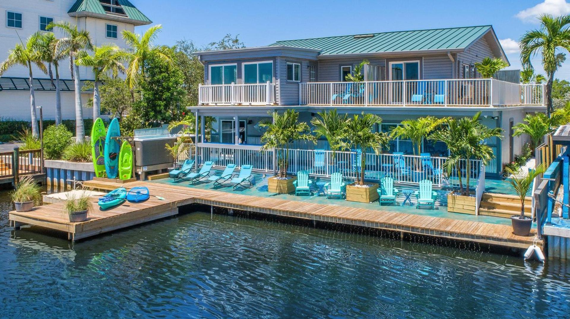 Latitude 26 Waterfront Boutique Resort - Bonita Springs — hotel in Bonita Springs