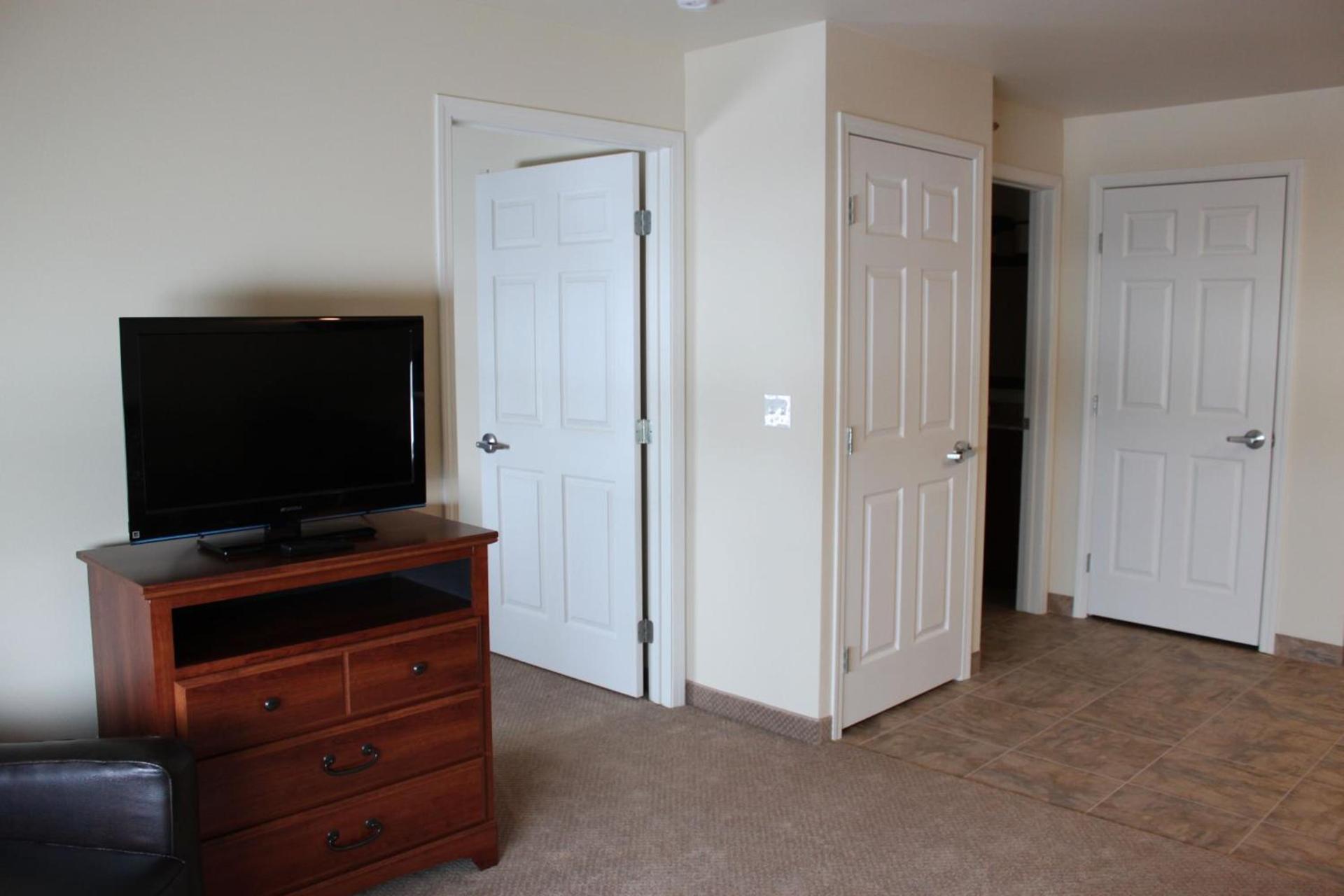 Extended Stay Americas Suites - Minot photo 75