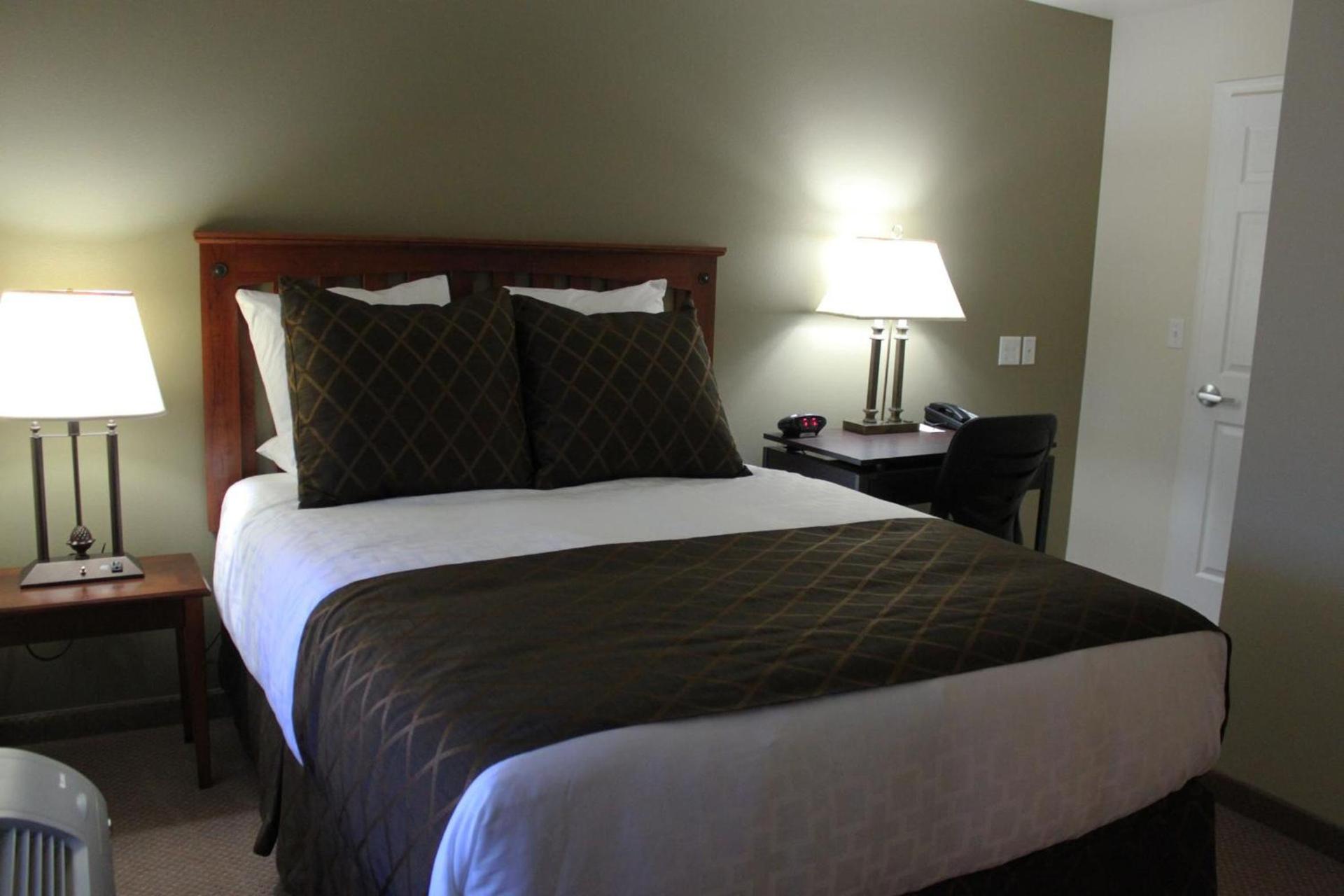 Extended Stay Americas Suites - Minot photo 77