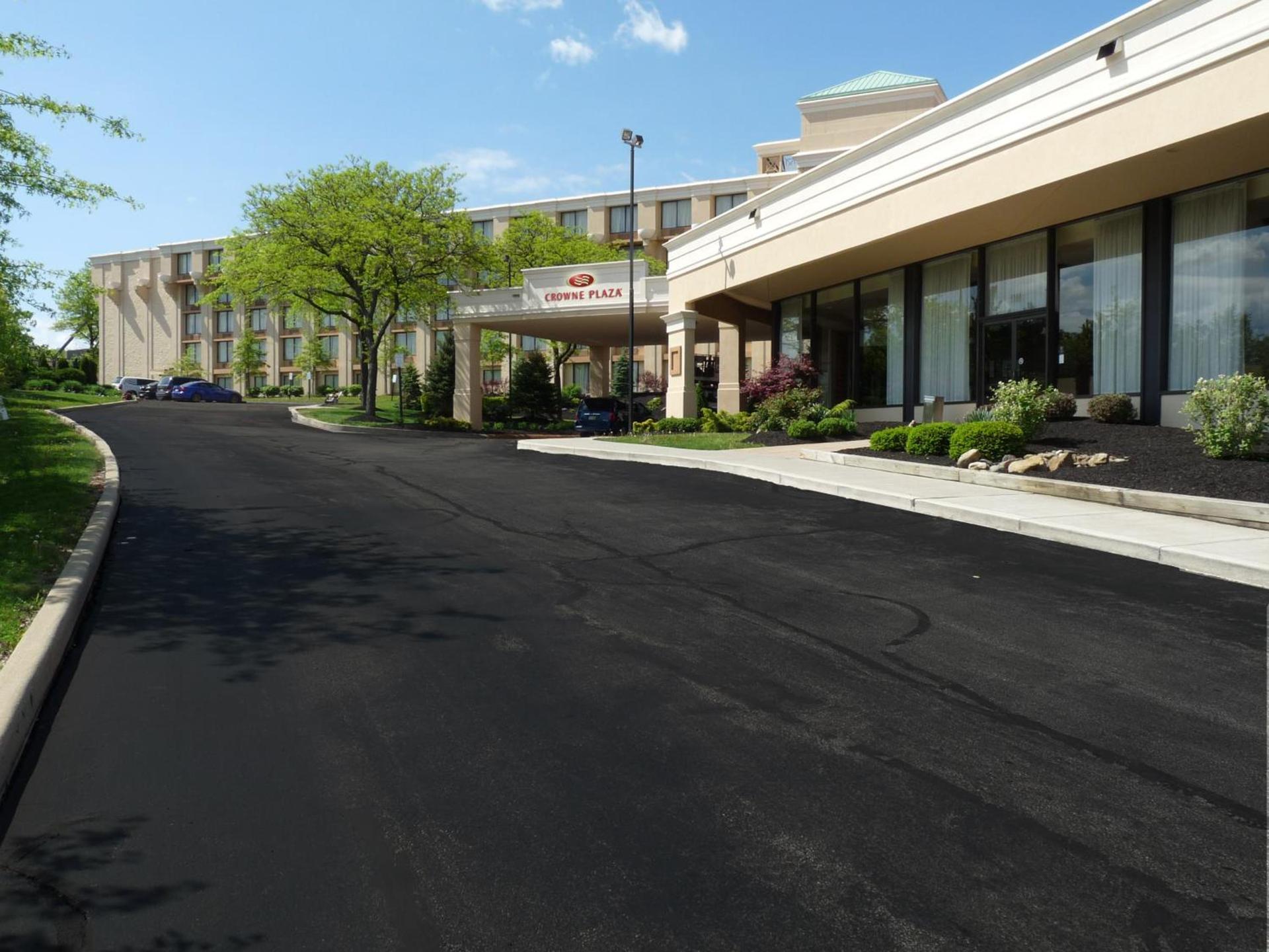 Ramada by Wyndham Cleveland Independence photo 6