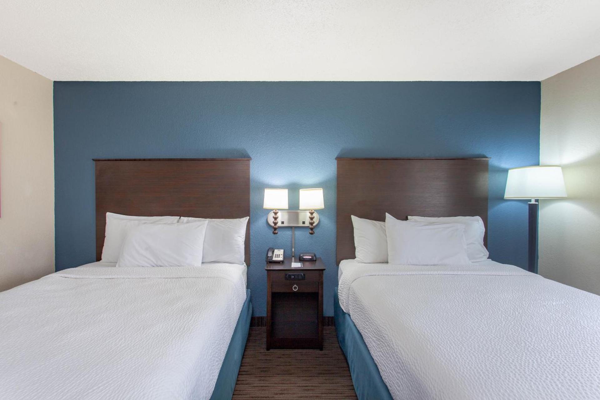 AmericInn by Wyndham Mankato Event Center near MSU photo 40