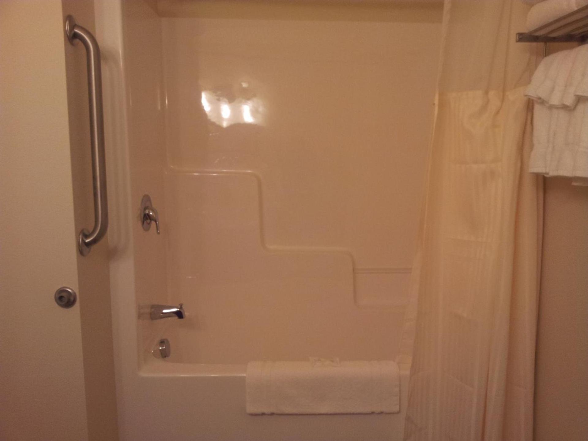 Extended Stay Americas Suites - Minot photo 28