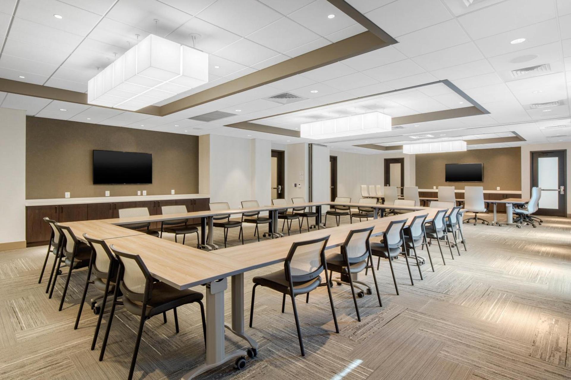 Cambria Hotel College Park photo 42