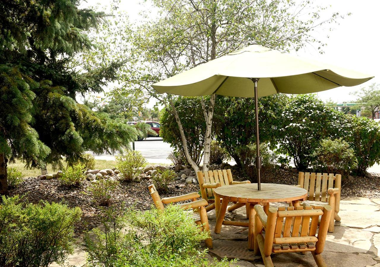 Cedar Creek Hotel Wausau - Rothschild photo 7
