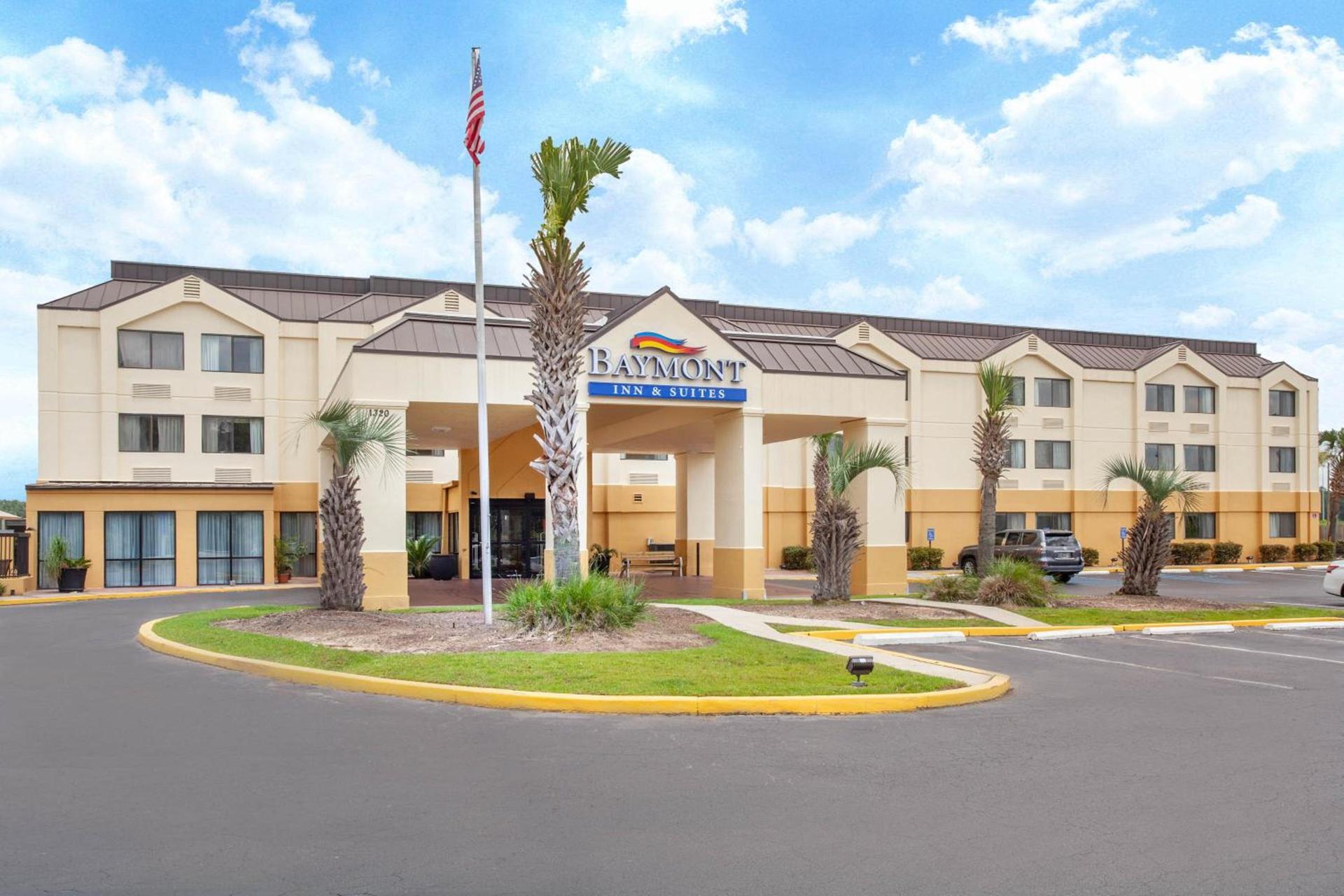 Baymont by Wyndham Saraland photo 43