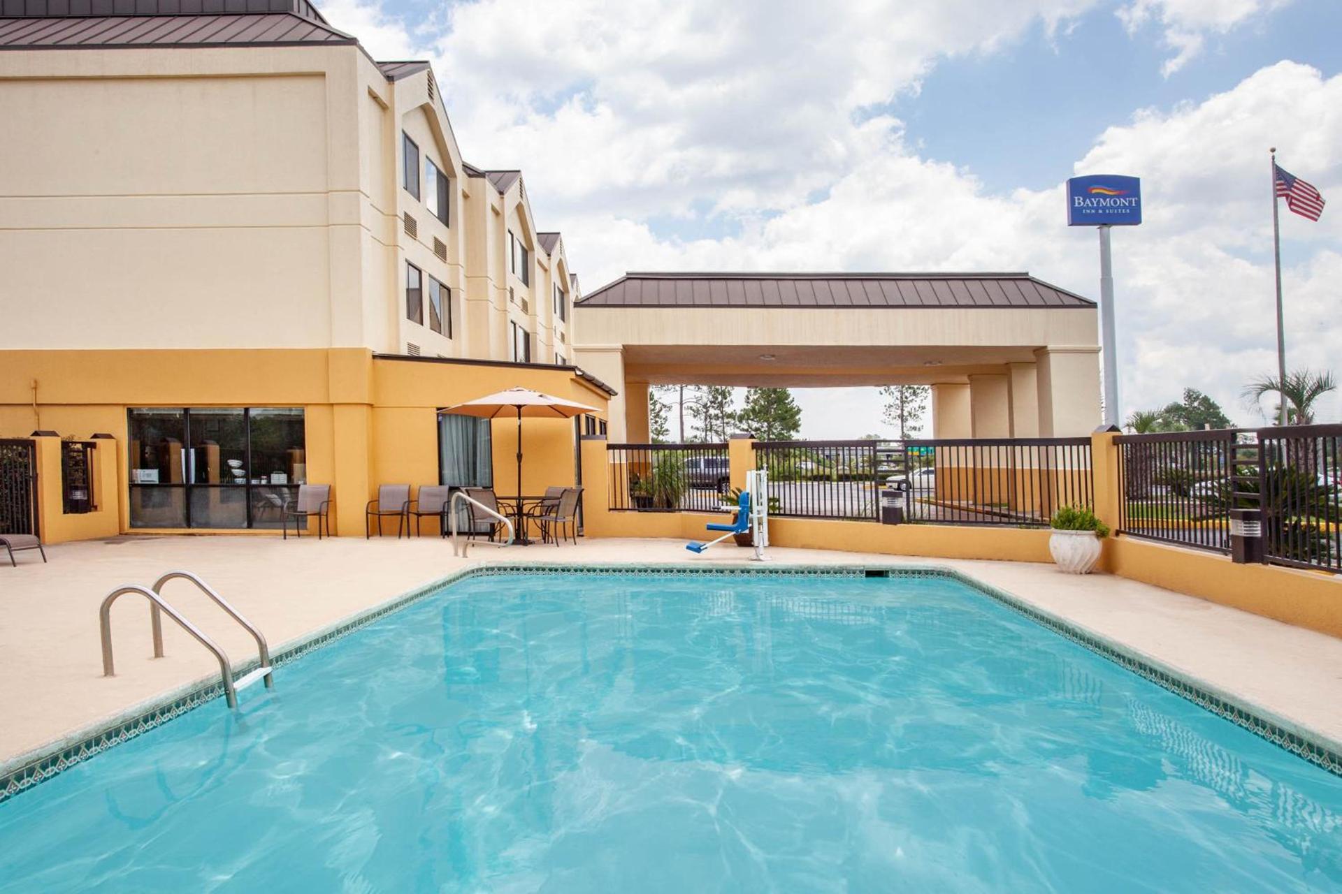 Baymont by Wyndham Saraland photo 59