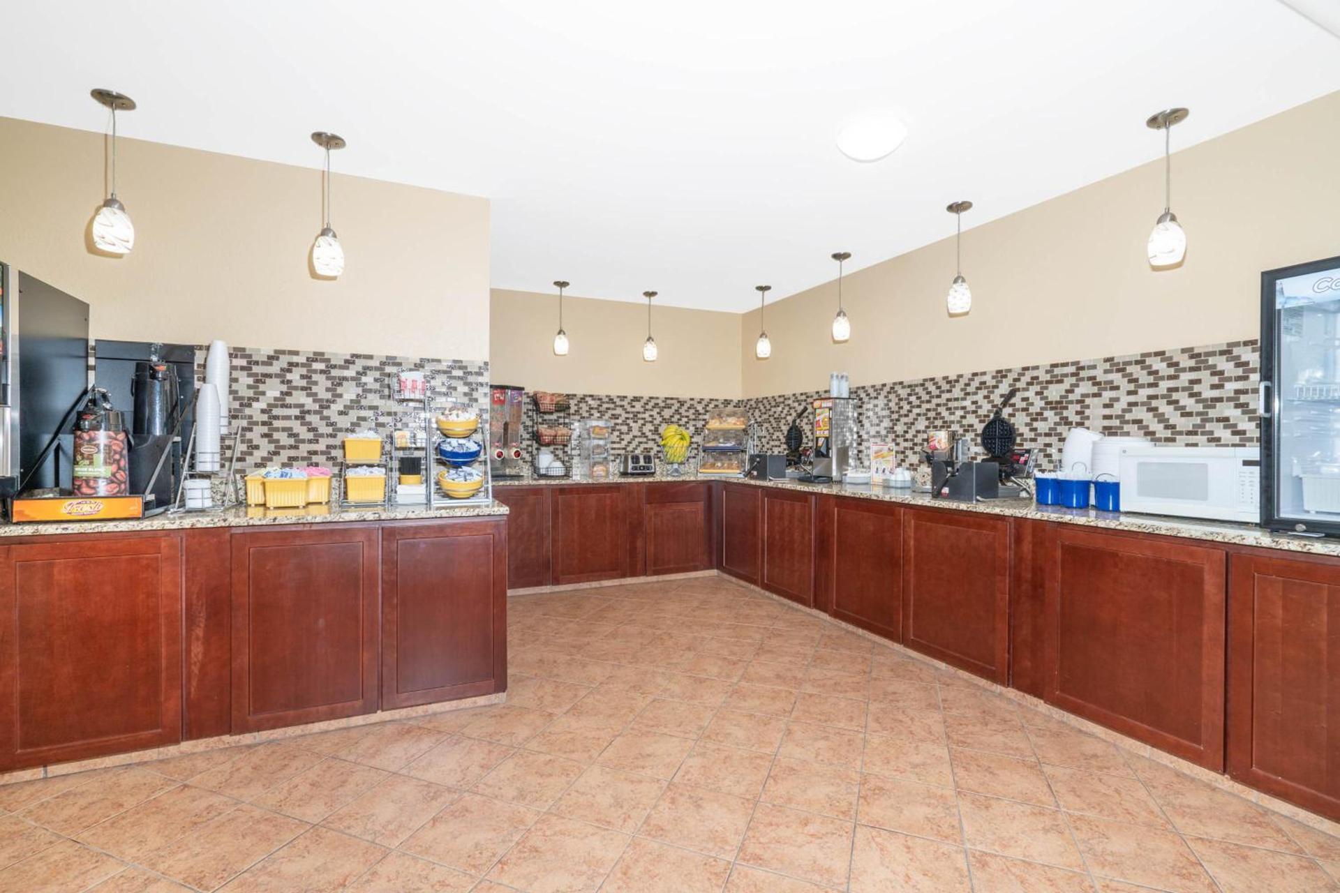 Days Inn by Wyndham Faribault photo 9