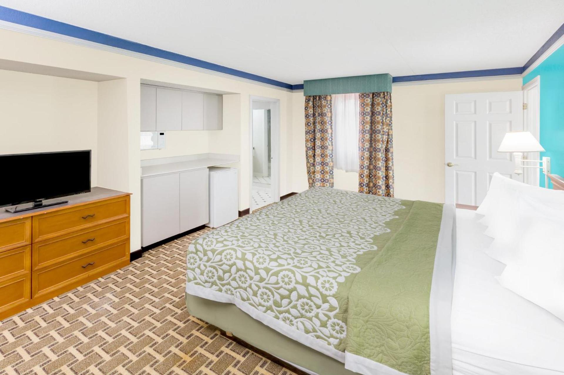 Days Inn by Wyndham Little Rock/Medical Center photo 24